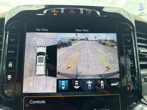Used 2021 RAM 1500 Limited AWD/4WD image 17