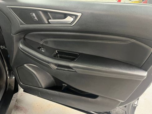 Used 2015 Ford Edge Titanium w/ Equipment Group 301A image 25