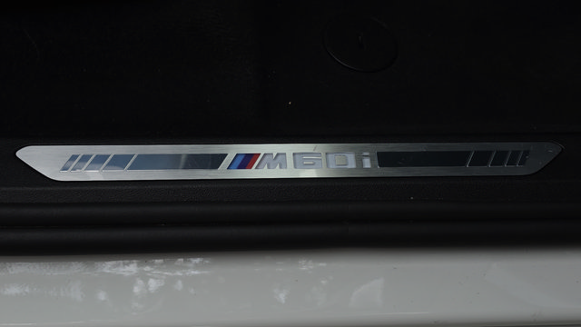 Used 2025 BMW X5 M60i w/ Executive Package AWD/4WD image 38