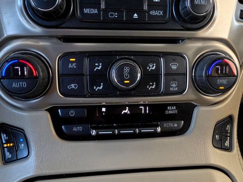 Used 2018 GMC Yukon Denali w/ Denali Ultimate Package AWD/4WD image 57