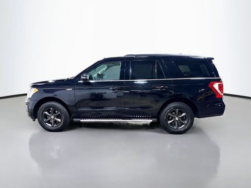 Used 2019 Ford Expedition XLT w/ Equipment Group 202A AWD/4WD image 9