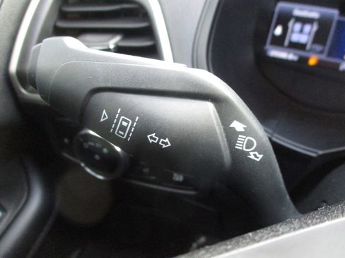 Used 2024 Ford Edge SEL w/ Convenience Package image 17