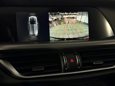 Used 2024 Alfa Romeo Stelvio AWD image 18