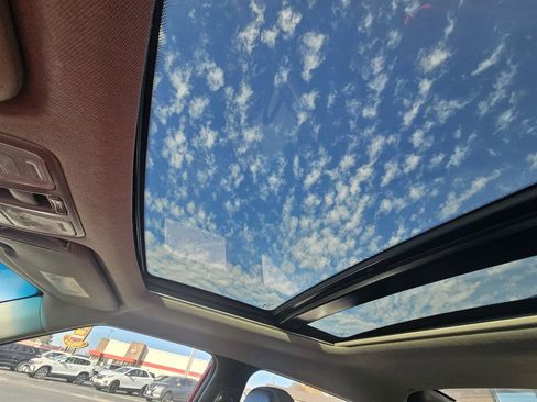 Used 2015 Hyundai Veloster w/ Option Group 03 image 27