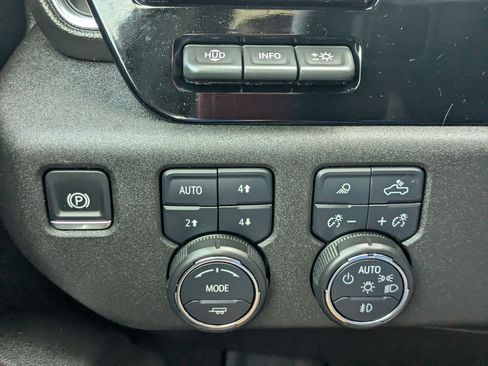 Certified 2025 Chevrolet Silverado 3500 High Country w/ Technology Package AWD/4WD image 21