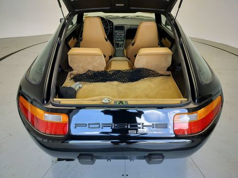 Used 1988 Porsche 928 S4 RWD image 19
