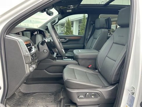 Used 2026 GMC Yukon Denali w/ Denali Reserve Package image 20