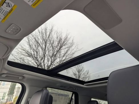 New 2026 Ford Expedition Max Platinum w/ Driver's Package AWD/4WD image 22