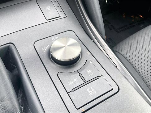 Used 2024 Lexus IS 300 F Sport image 35