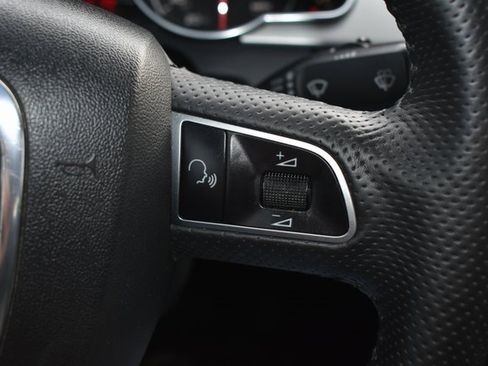 Used 2010 Audi A5 2.0T Premium image 14