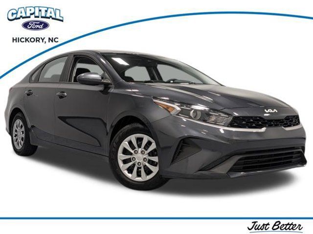 Used 2024 Kia Forte LX FWD image 1