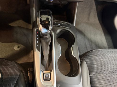 Used 2025 Buick Envista Preferred FWD image 39