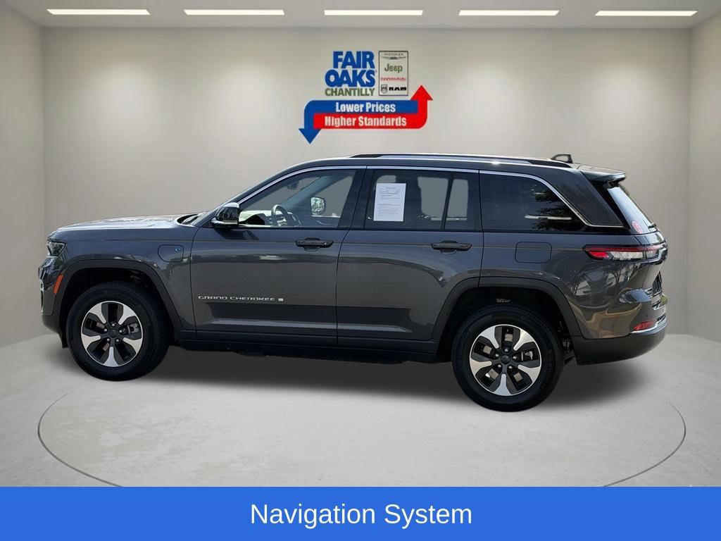 Used 2023 Jeep Grand Cherokee 4WD 4xe w/ Luxury Tech Group II image 11