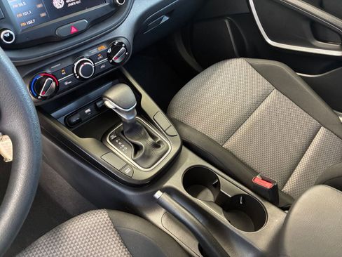 Used 2025 Kia Soul LX w/ LX Technology Package image 39