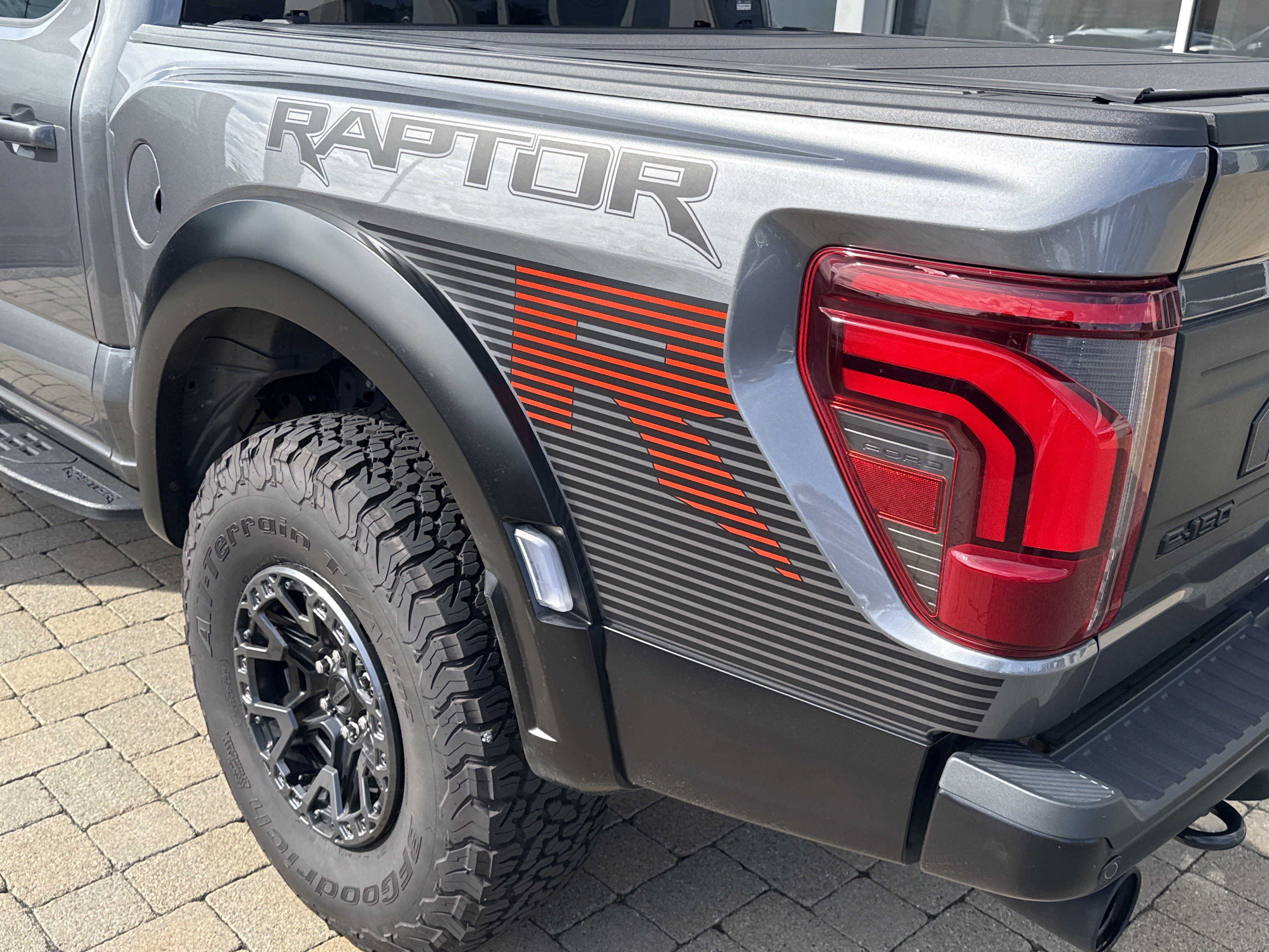 Used 2024 Ford F150 Raptor w/ Equipment Group 803A Raptor R AWD/4WD image 35