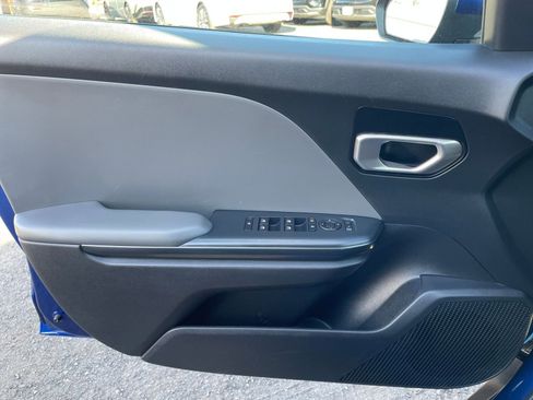 Used 2025 Kia K4 LXS image 18