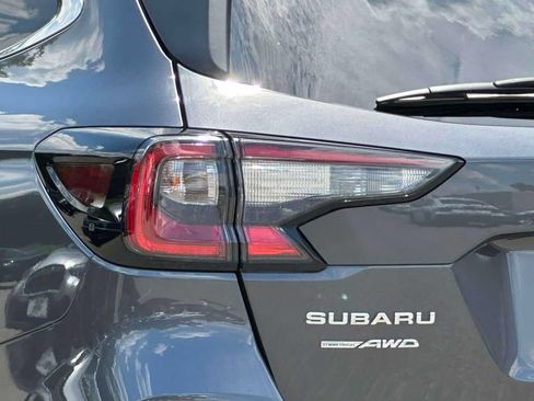 Certified 2022 Subaru Outback Limited AWD/4WD image 8