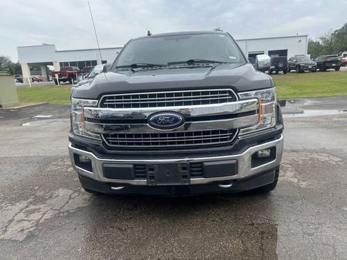 Used 2018 Ford F150 Lariat image 2