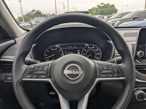 Used 2025 Nissan Altima 2.5 SV FWD image 20