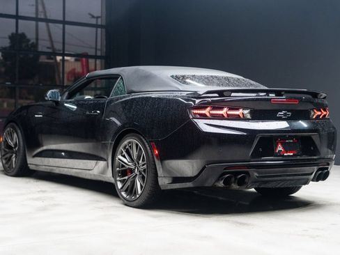 Used 2018 Chevrolet Camaro ZL1 RWD image 18