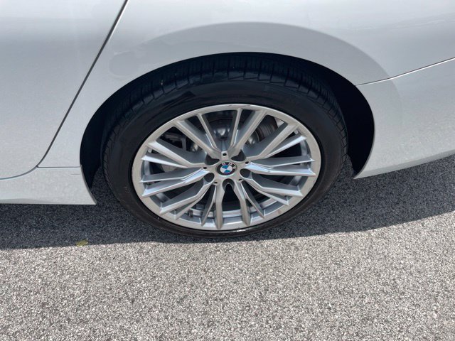Used 2023 BMW 330i xDrive Sedan w/ Driving Assistance Package AWD/4WD image 11