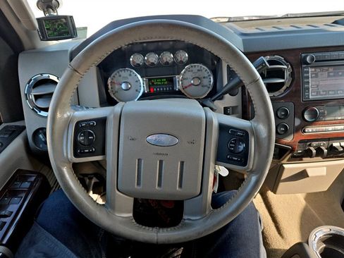 Used 2008 Ford F350 Lariat AWD/4WD image 12