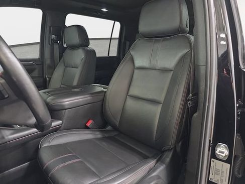 Used 2022 Chevrolet Suburban RST w/ Luxury Package AWD/4WD image 14