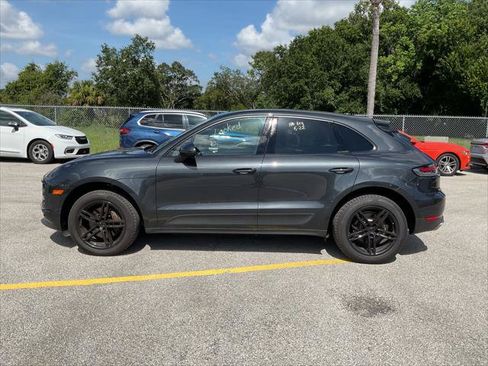 Used 2019 Porsche Macan AWD/4WD image 3