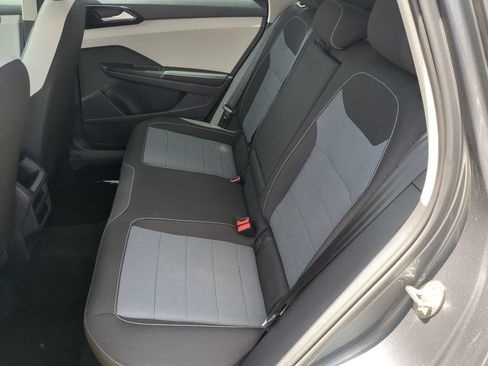 Certified 2025 Volkswagen Taos S FWD image 15