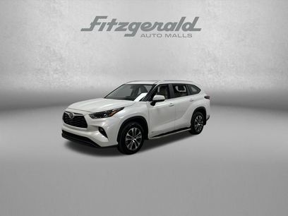 Used 2025 Toyota Highlander XLE