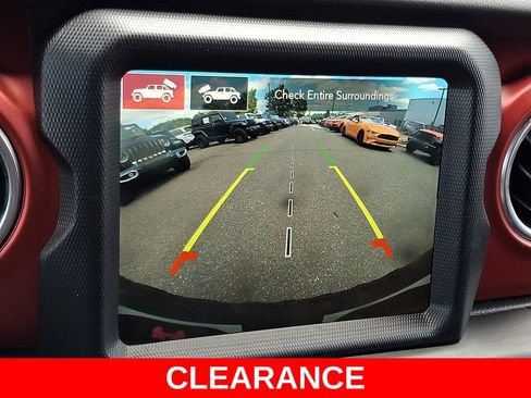 Used 2023 Jeep Wrangler Unlimited Rubicon w/ LED Lighting Group AWD/4WD image 19