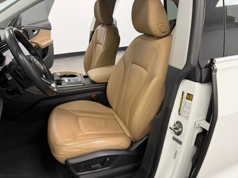 Used 2019 Audi Q8 Premium w/ Convenience Package image 35