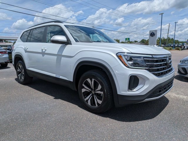 New 2026 Volkswagen Atlas SE FWD image 1