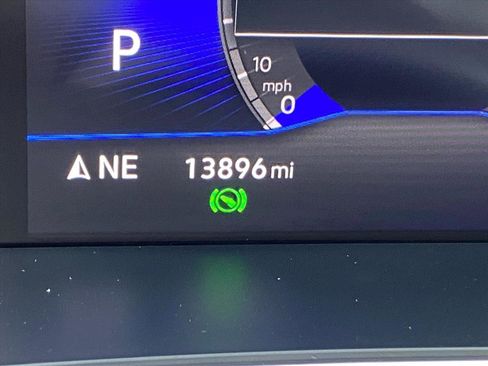 Certified 2024 Volkswagen Tiguan SE R-Line image 14