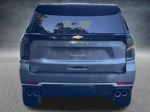 New 2025 Chevrolet Suburban Premier image 24