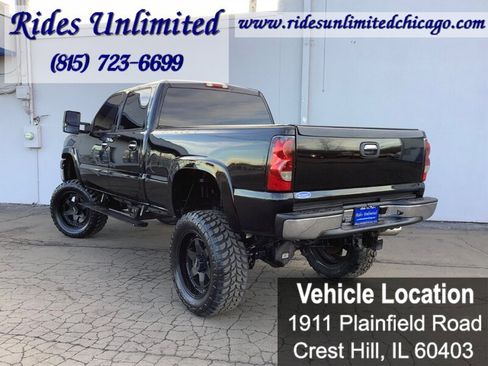 Used 2006 Chevrolet Silverado 2500 LT w/ Onstar Plus Package image 5