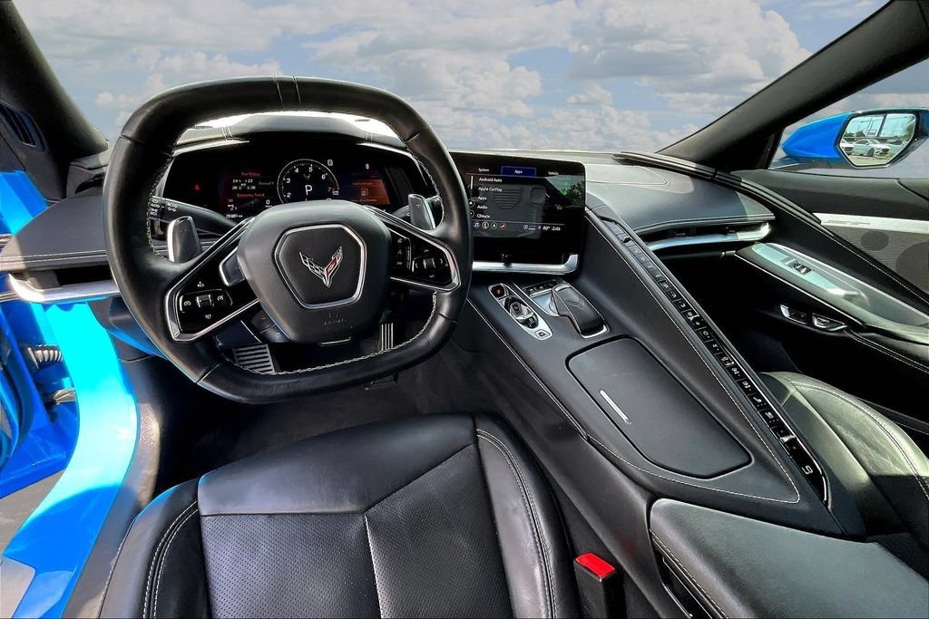 Used 2022 Chevrolet Corvette Stingray Preferred Cpe w/ Z51 Performance Package RWD image 7