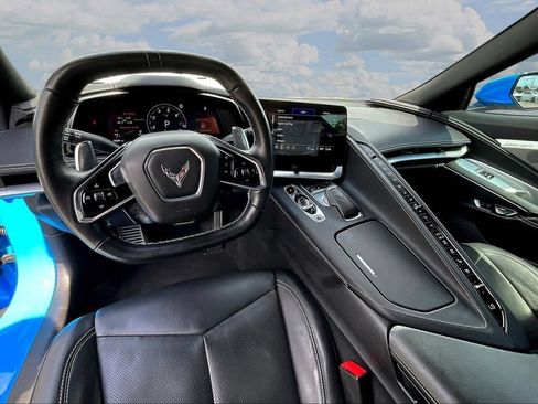 Used 2022 Chevrolet Corvette Stingray Preferred Cpe w/ Z51 Performance Package RWD image 7