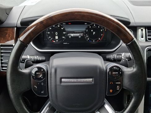 Used 2018 Land Rover Range Rover HSE image 20