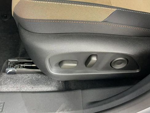 New 2025 Chevrolet Equinox ACTIV image 32