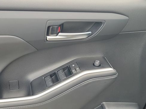 New 2026 Toyota Highlander XLE AWD/4WD image 20