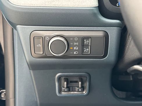 New 2025 Ford Maverick XLT w/ XLT Luxury Package image 30