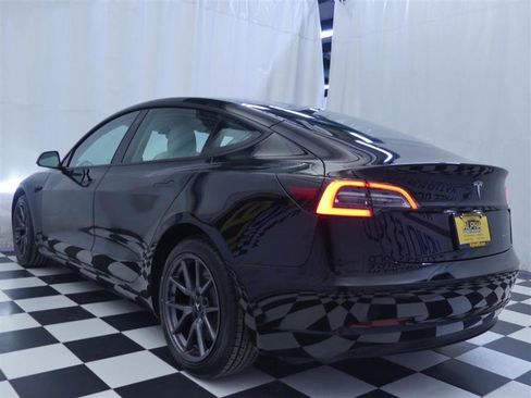 Used 2022 Tesla Model 3 Long Range image 5