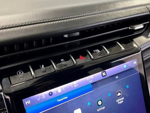 Used 2021 Jeep Grand Cherokee L Overland image 48