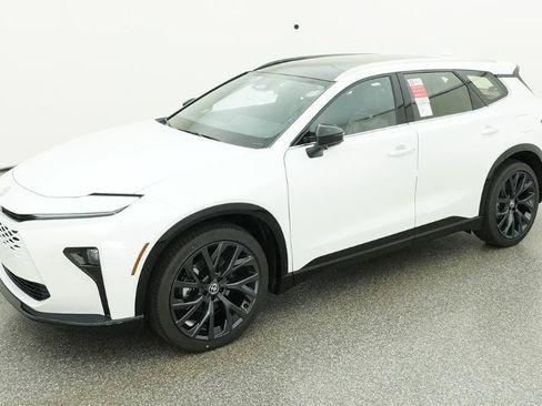 New 2026 Toyota Crown Signia AWD/4WD image 1