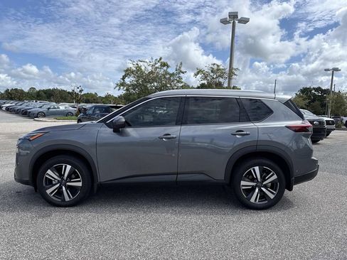 Certified 2024 Nissan Rogue SL image 7