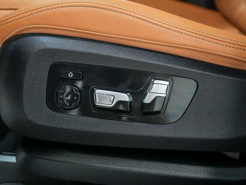 Used 2026 BMW X5 M60i AWD/4WD image 25