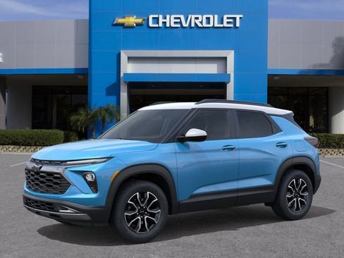 New 2026 Chevrolet TrailBlazer ACTIV FWD image 2