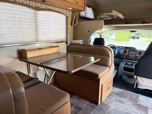 Used 2016 Ford E-450 and Econoline 450 Super Duty w/ Motorhome Prep Package RWD image 17