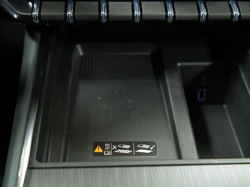 New 2026 GMC Acadia AT4 w/ Luxury Package image 39